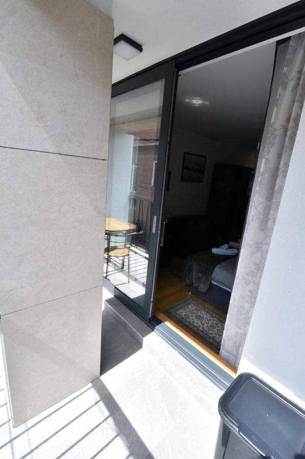 ベオグラードTayson Square Dorcol New Location Free Garageアパートメント エクステリア 写真