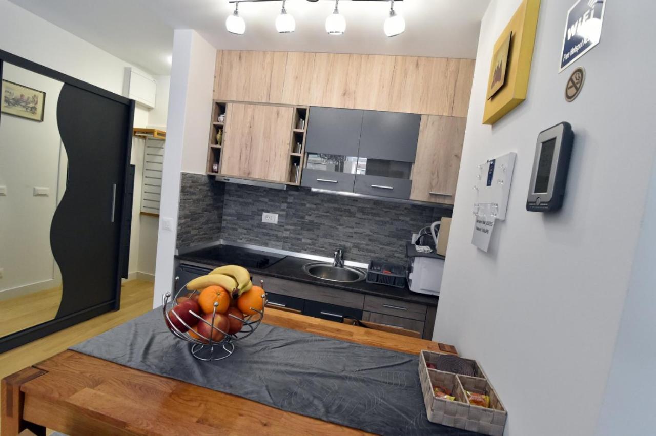 ベオグラードTayson Square Dorcol New Location Free Garageアパートメント エクステリア 写真